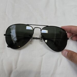 Authentic Ray Ban Black Large Metal Aviator Sunglasses